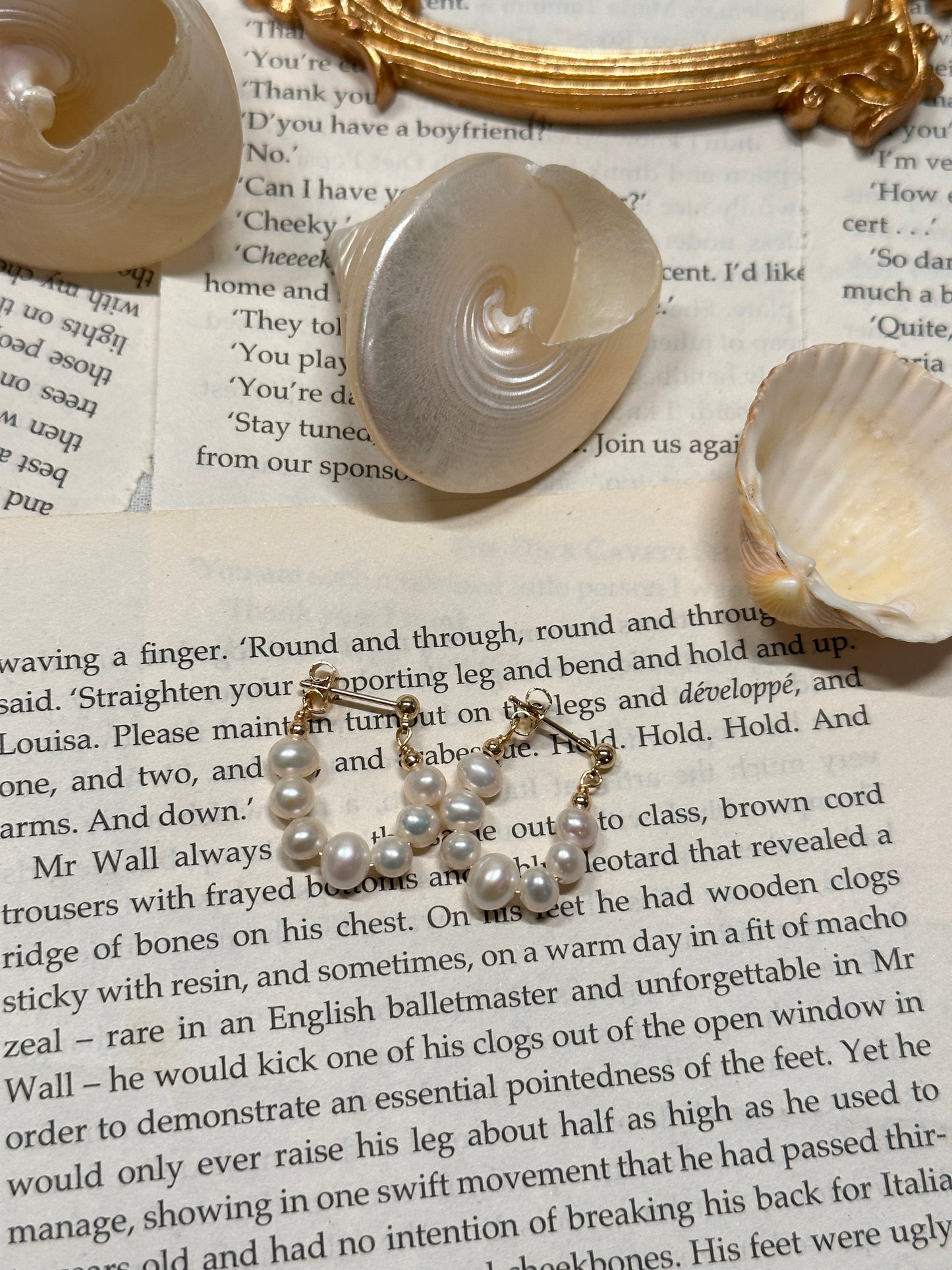 Serene Vintage Pearl Gold Earrings