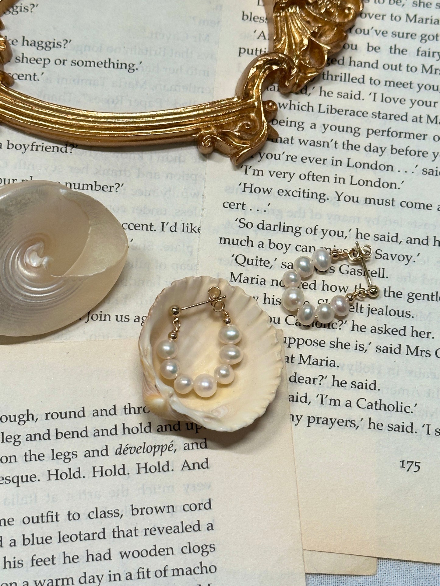 Serene Vintage Pearl Gold Earrings