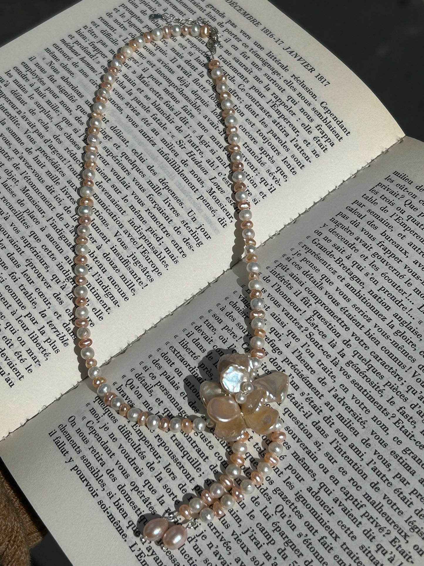 Lustre Fleur Necklace