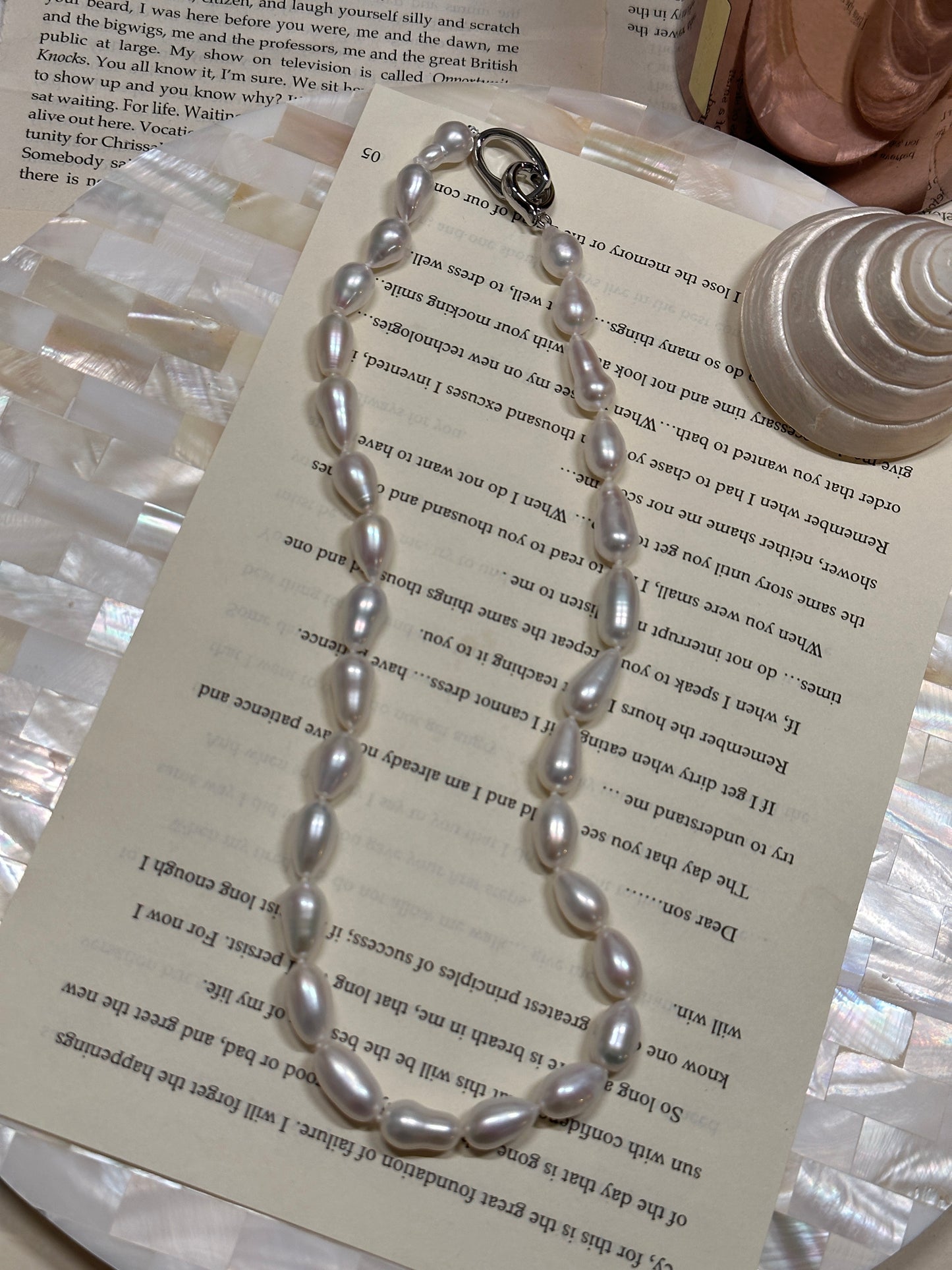 Satin Teardrop Baroque Pearl Necklace 7-8mm