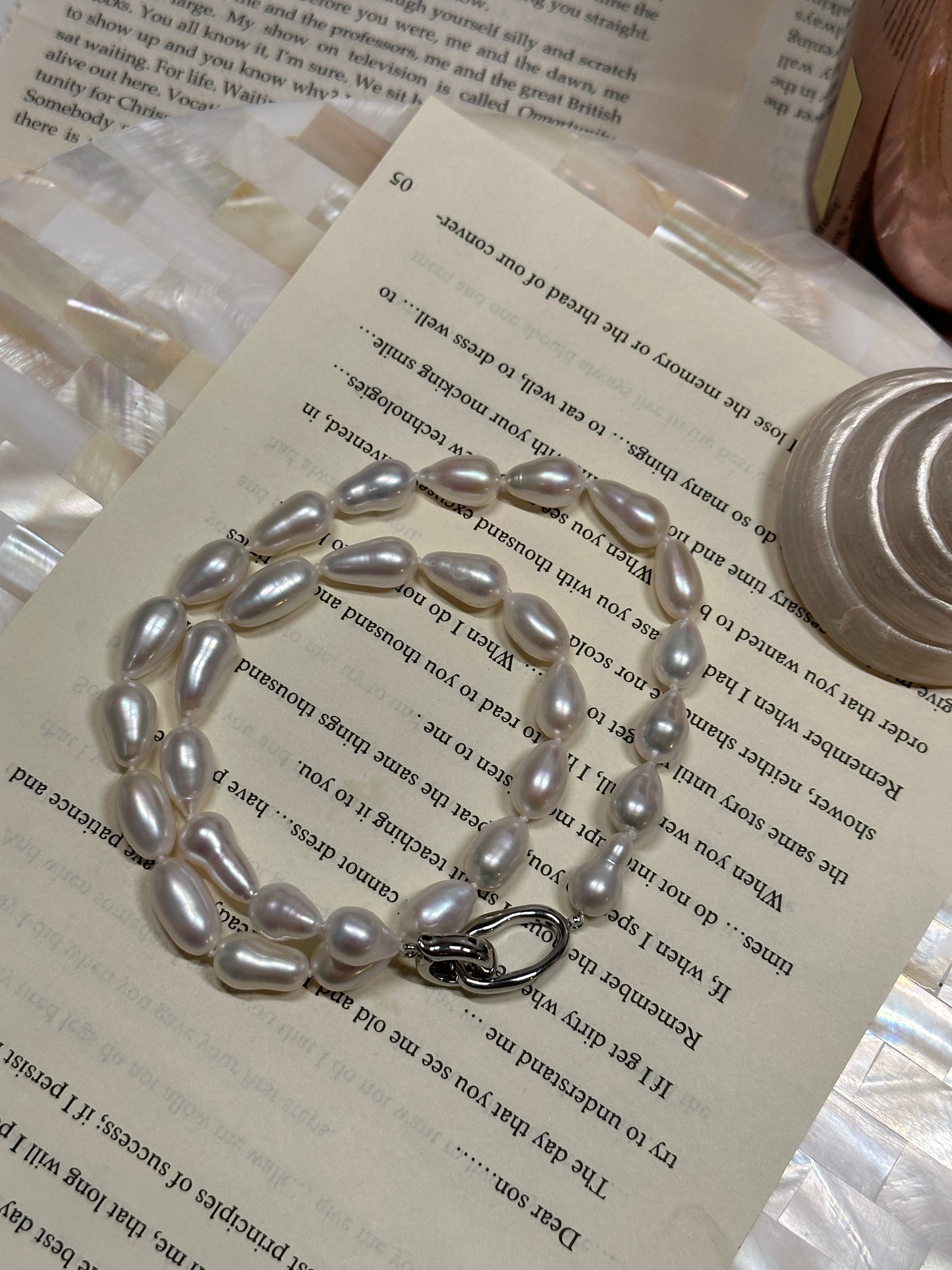 Satin Teardrop Baroque Pearl Necklace 7-8mm