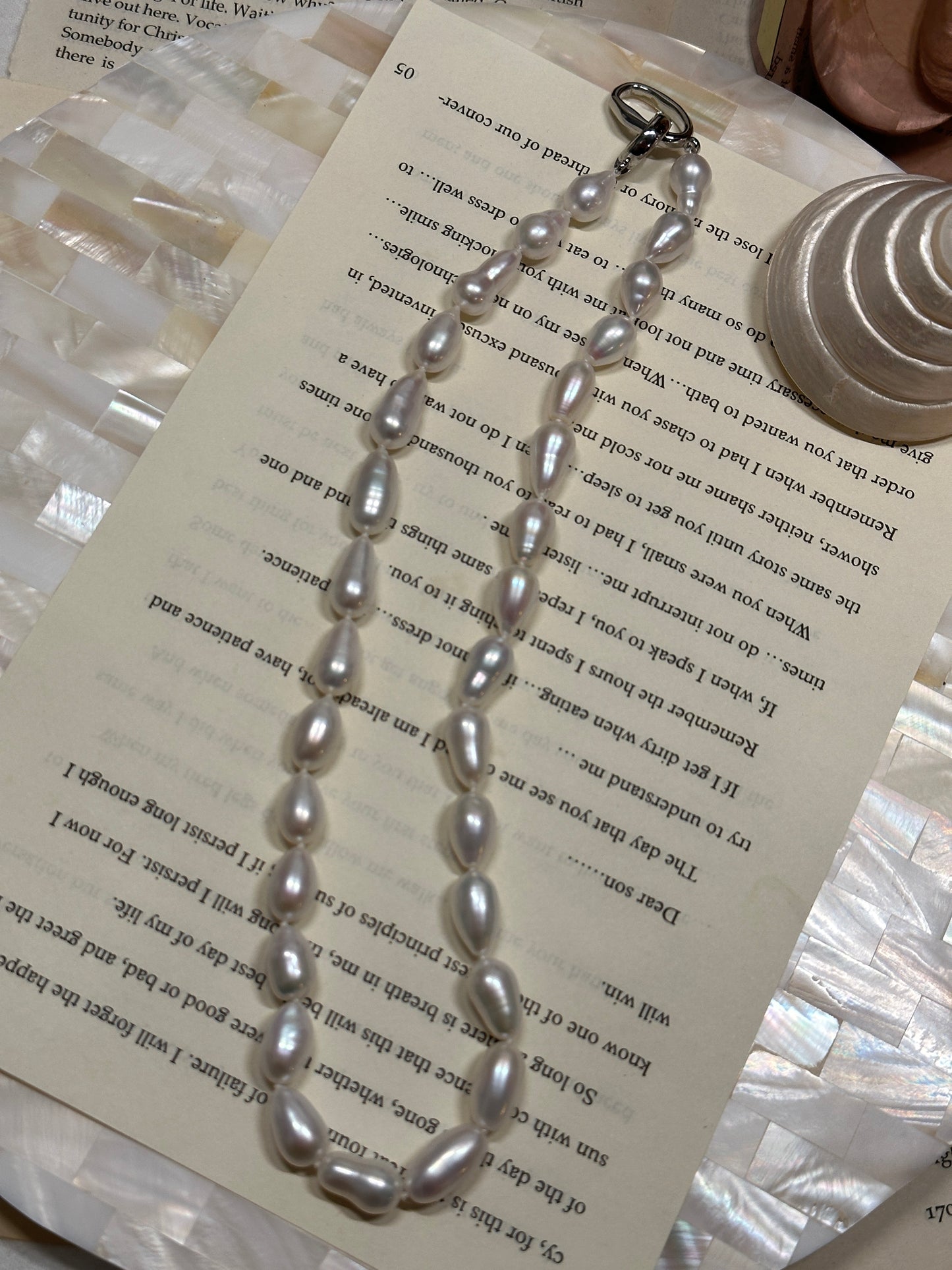 Satin Teardrop Baroque Pearl Necklace 7-8mm