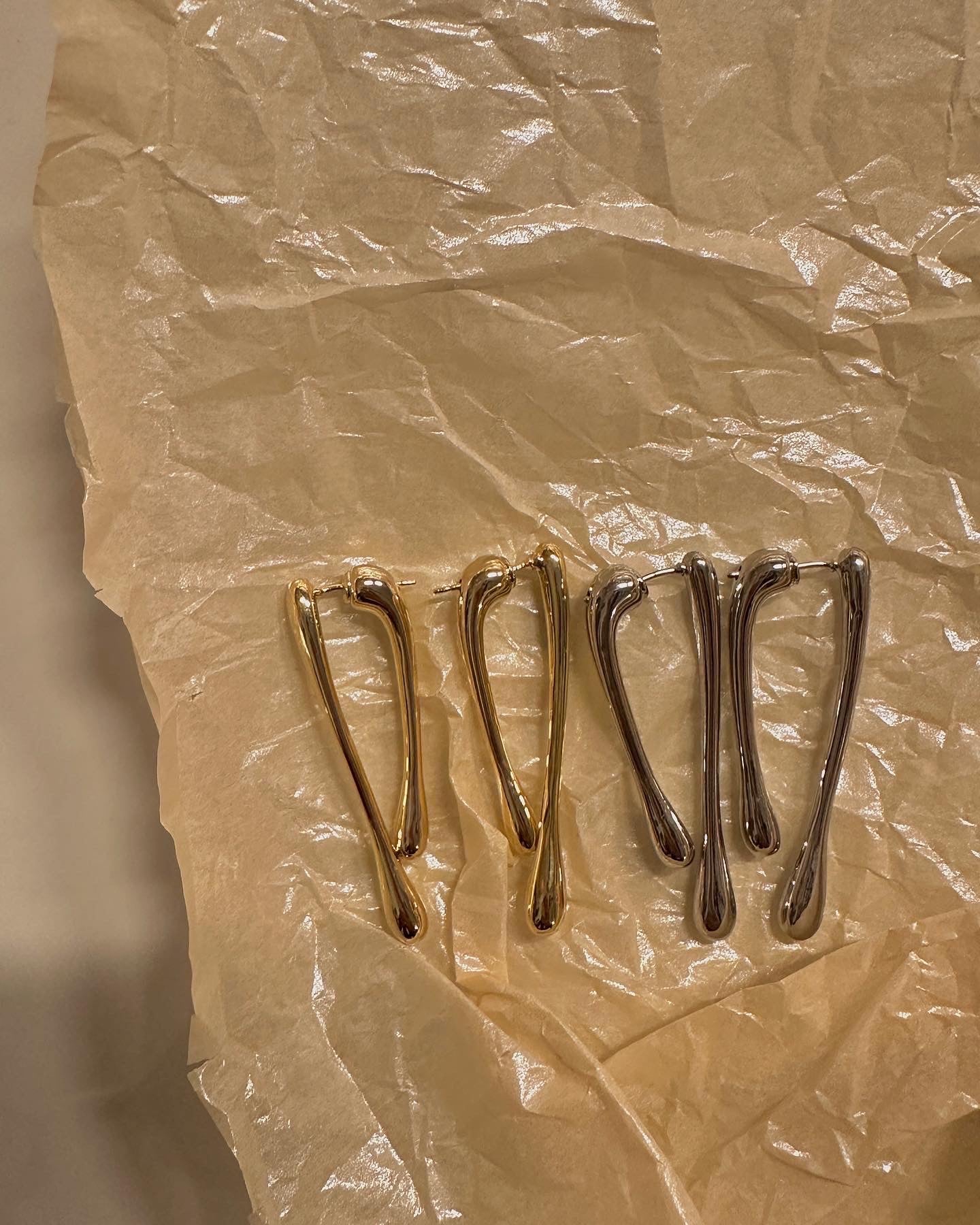 Boucles d'oreilles larme en métal raffiné