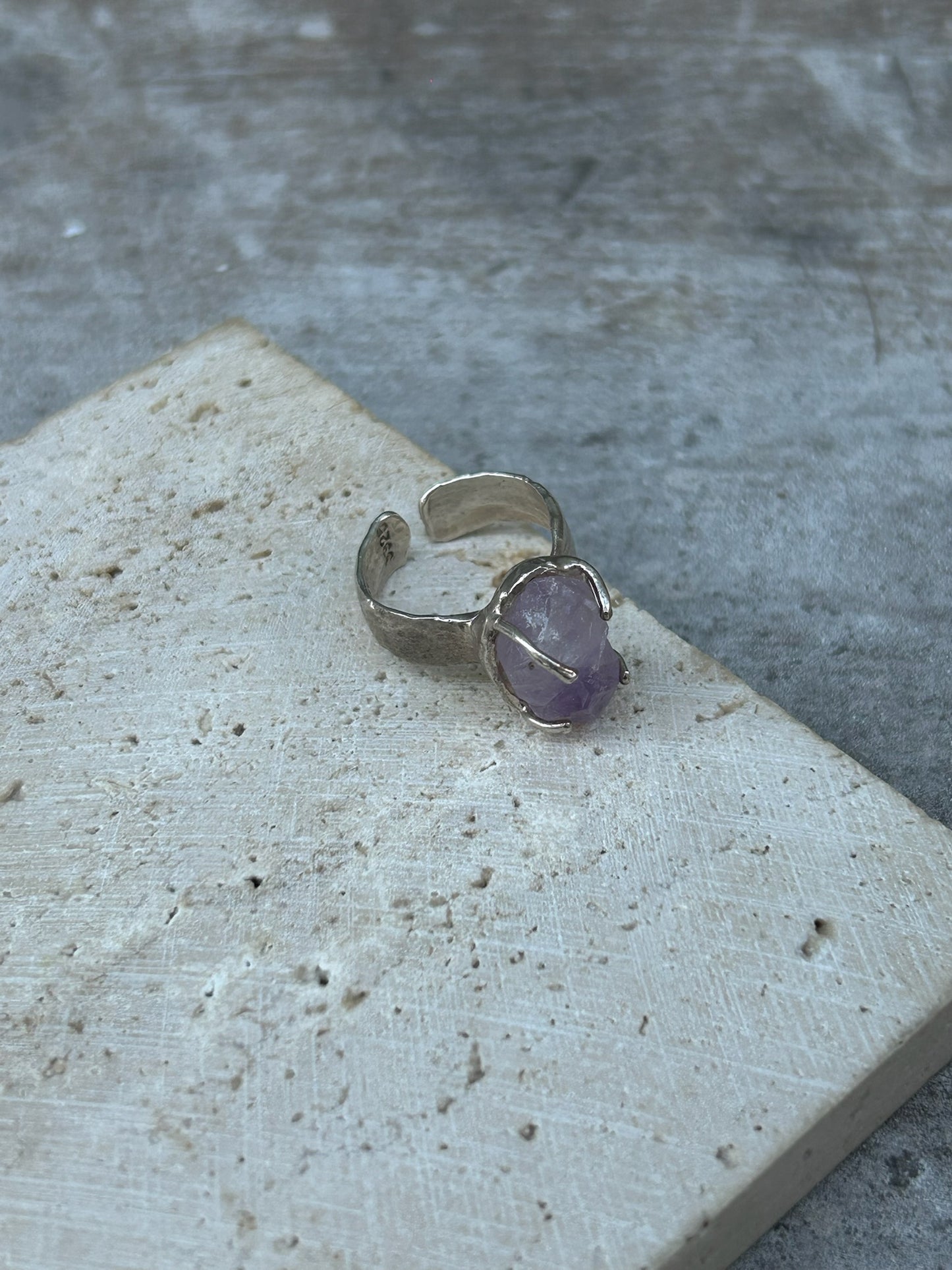 Viorea Ring