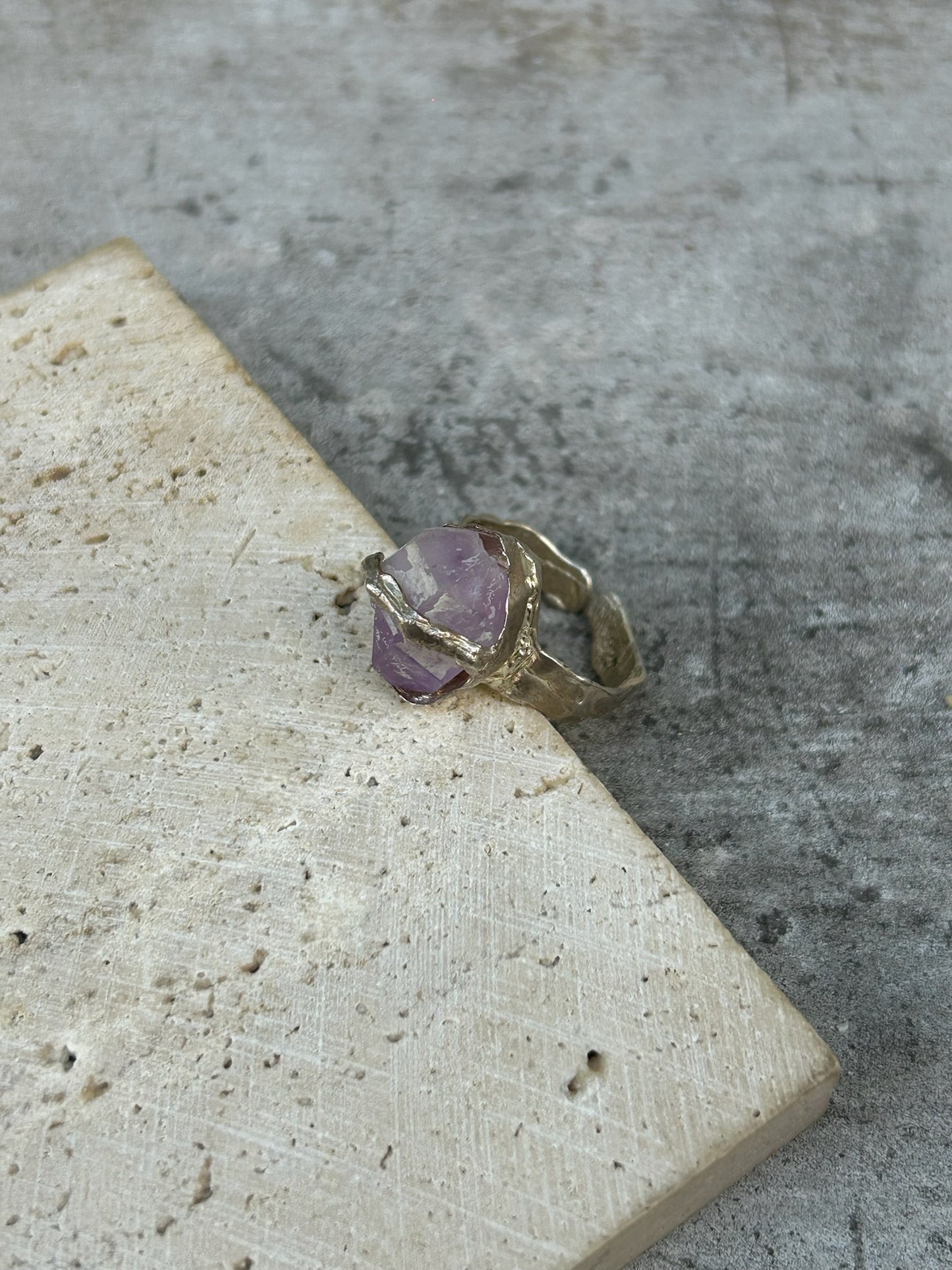 Viorea Ring