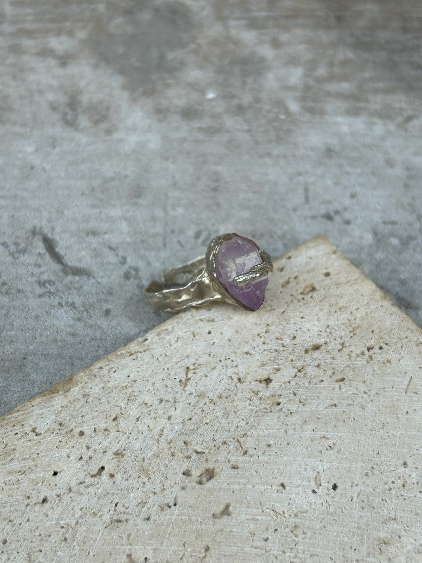 Viorea Ring