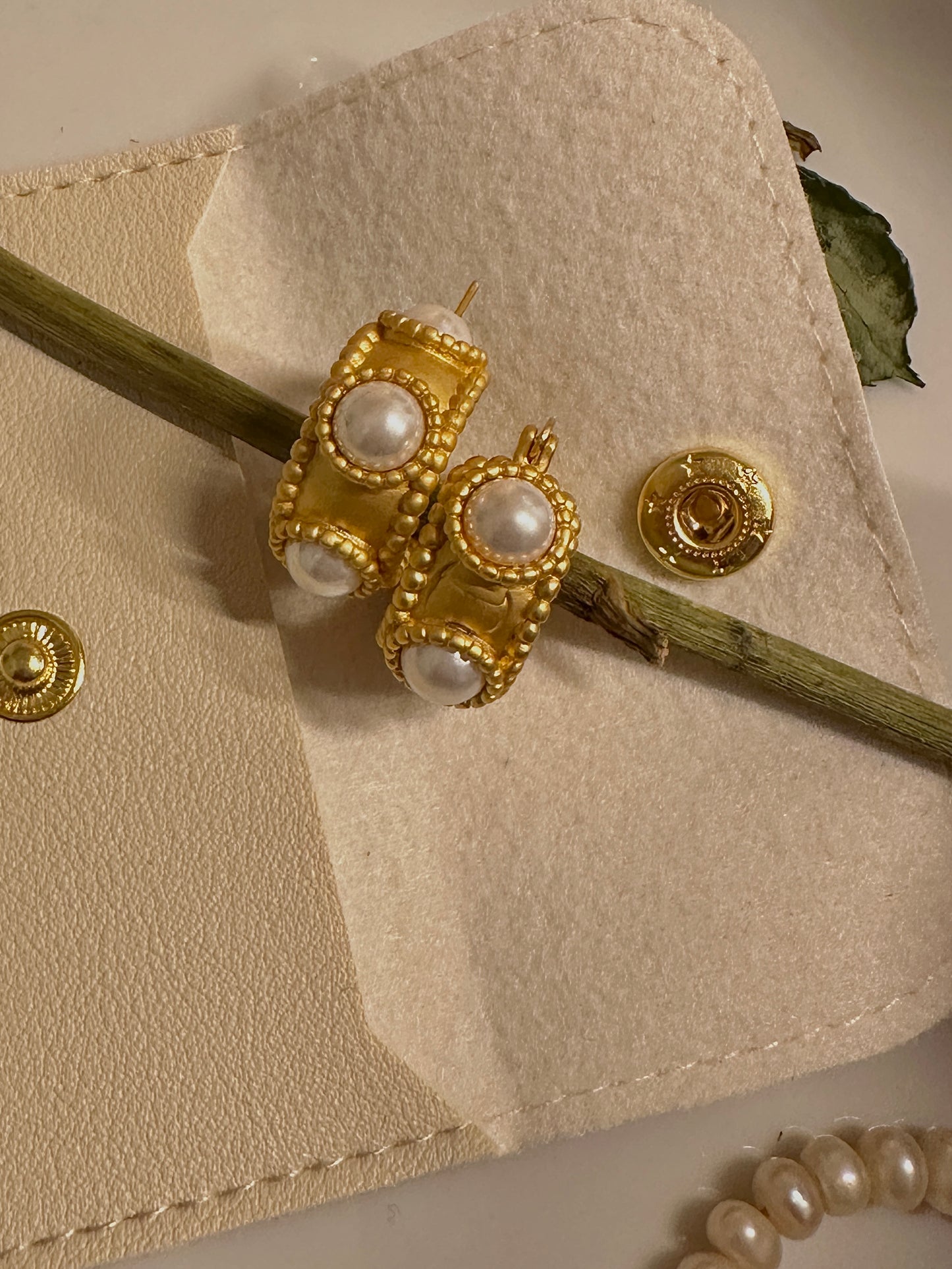 Boucles d'oreilles perles en laiton style vintage