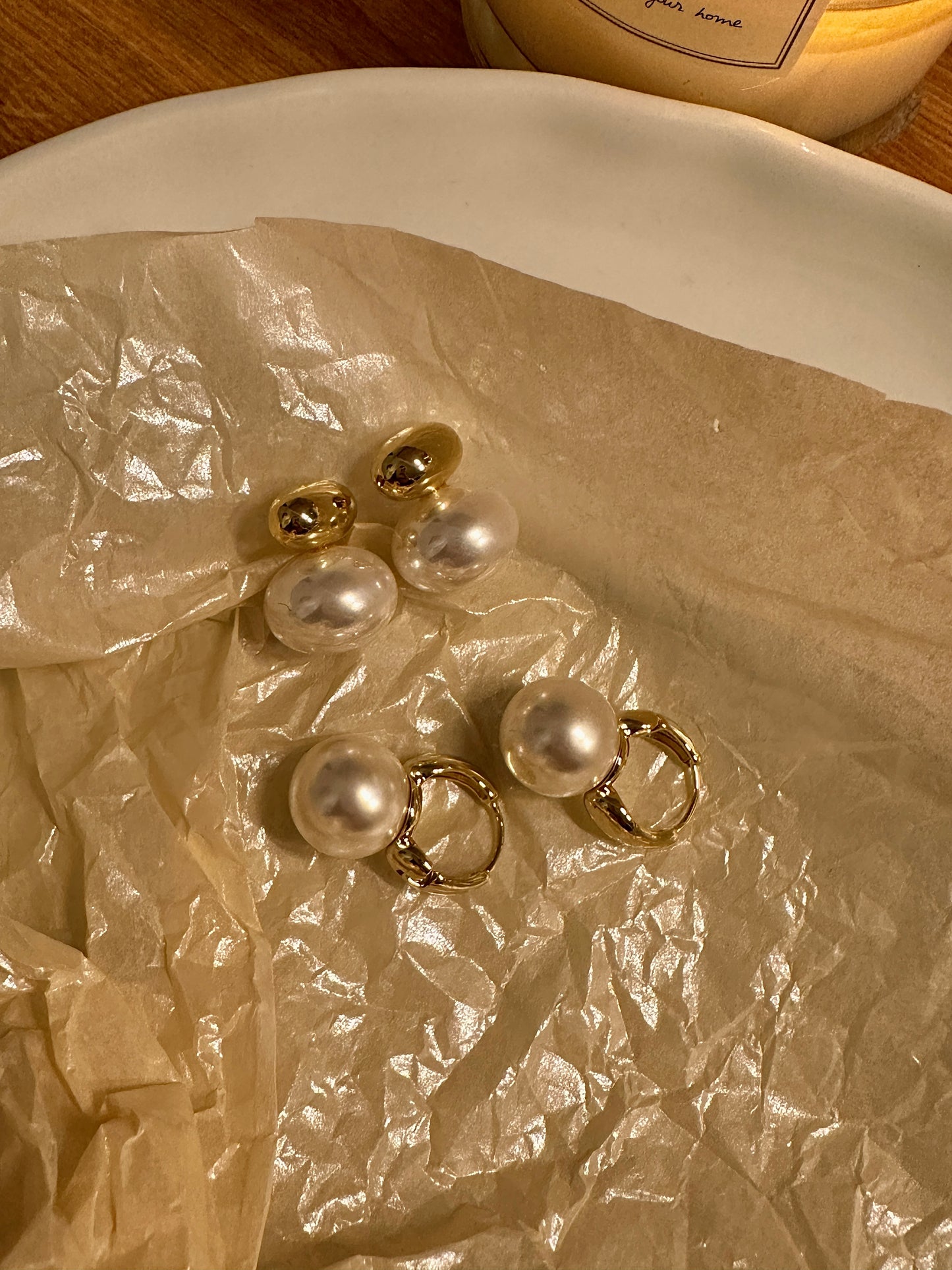 Oval Shell Pearl Earrings