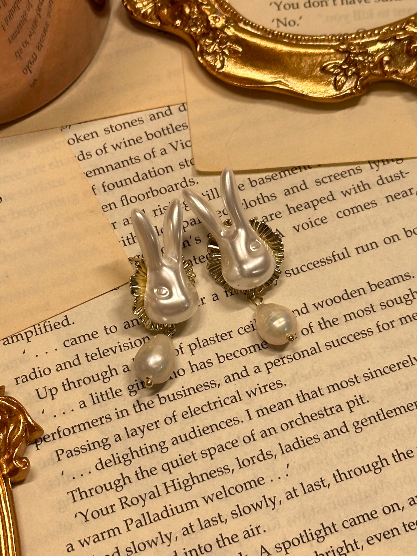 Adorables boucles d'oreilles en forme de lapin et perles