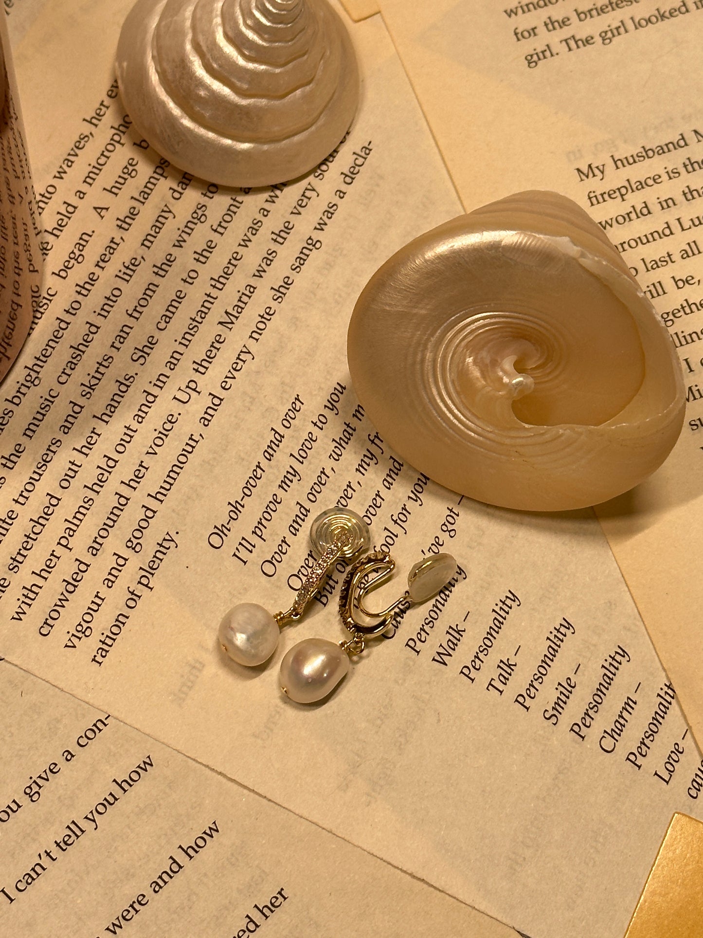 Natural Freshwater Pearl Ear Clips